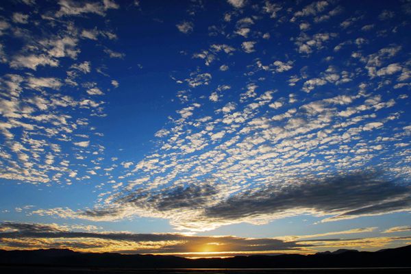 9、虚虚复空空，瞬息天地中。（丽江市）_副本.jpg